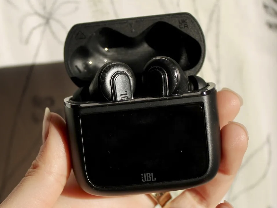 JBL Tour Pro 3（Nina Raemont/ZDNET）